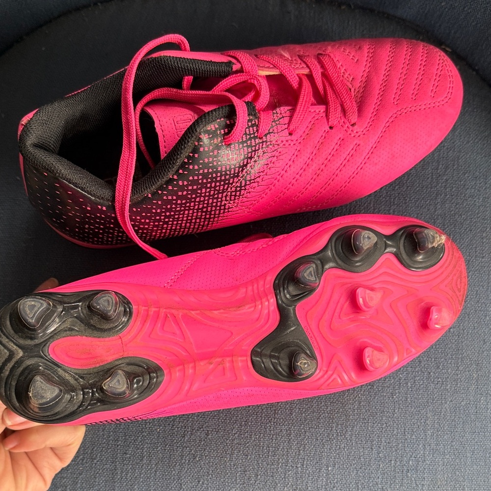Kids Pink Soccer Sneakers